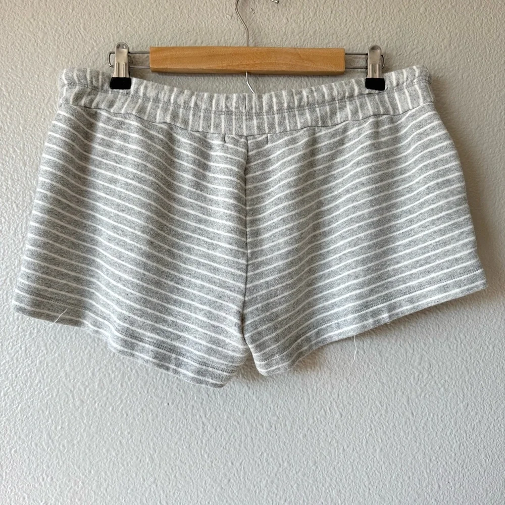 Banana Republic Sweat Shorts Y2K - Picture 2 of 8